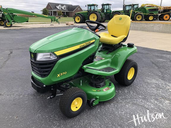 Photo of 2024 John Deere X370