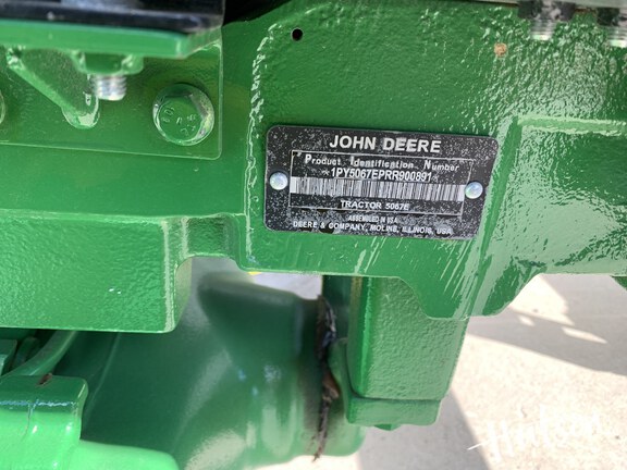 Photo of 2024 John Deere 5067E