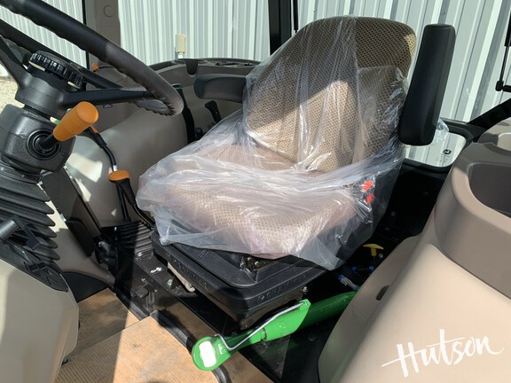 Photo of 2024 John Deere 5067E