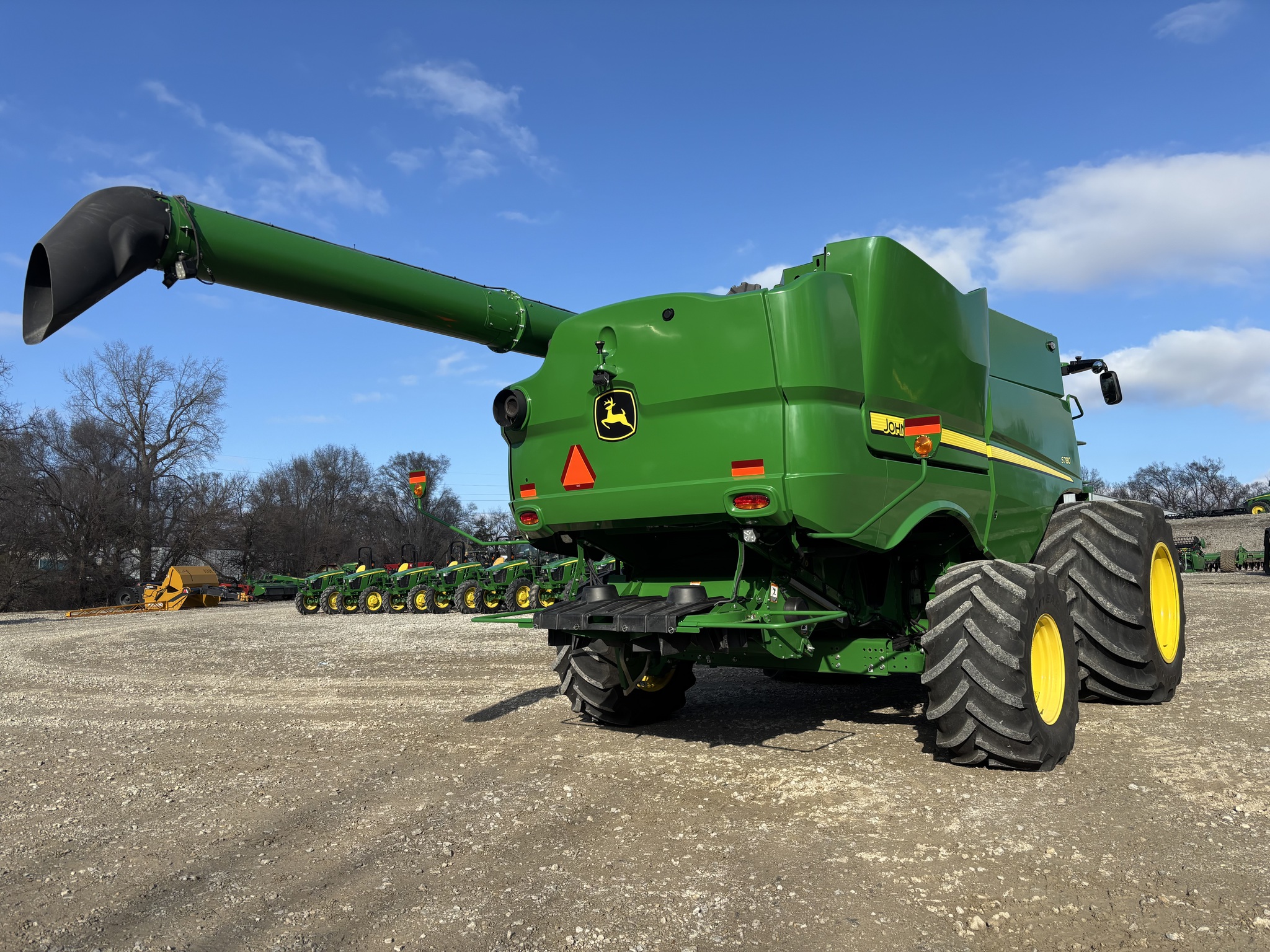  2023 John Deere S780 at Heritage Tractor in Atchison, KS