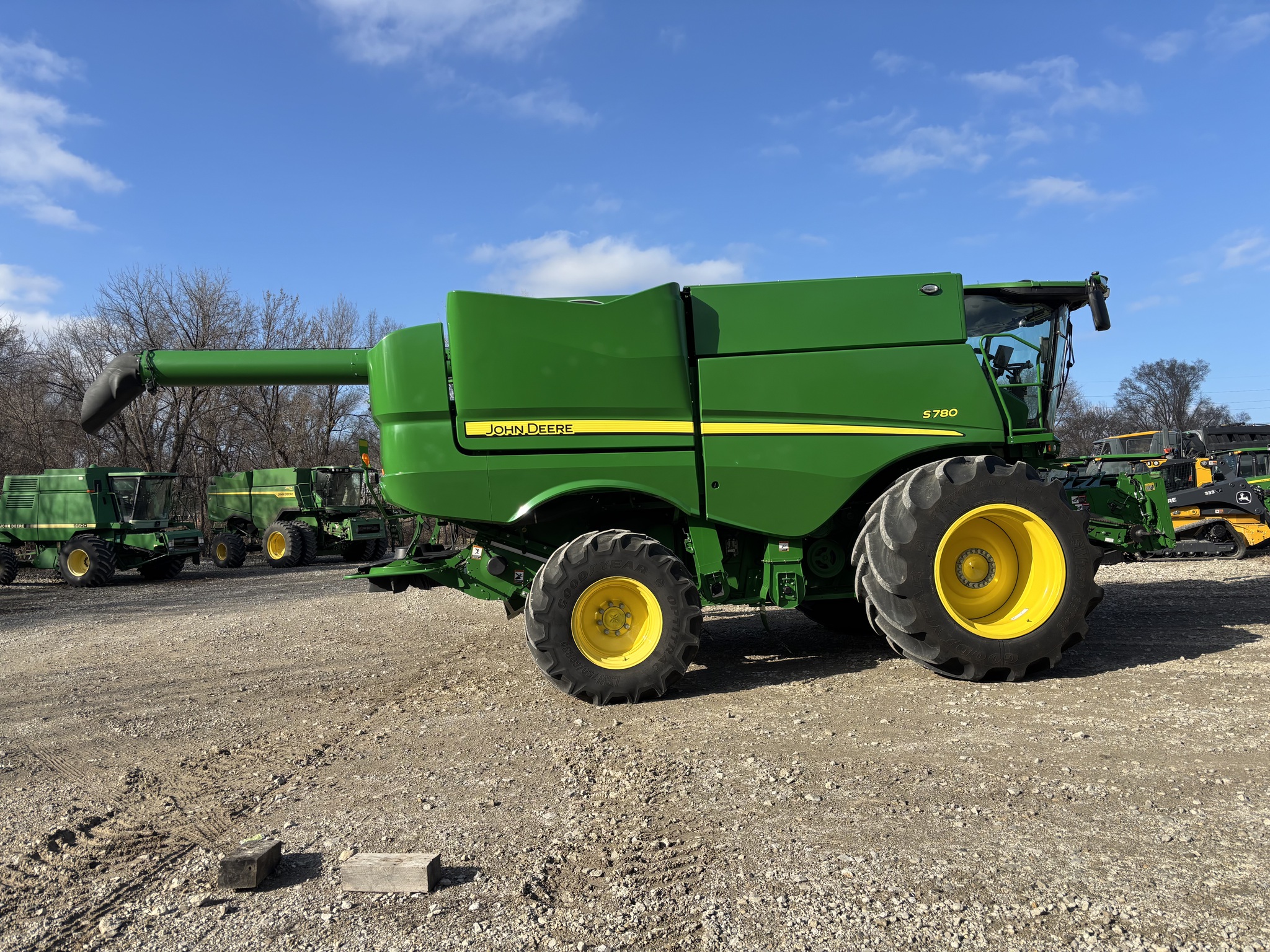  2023 John Deere S780 at Heritage Tractor in Atchison, KS