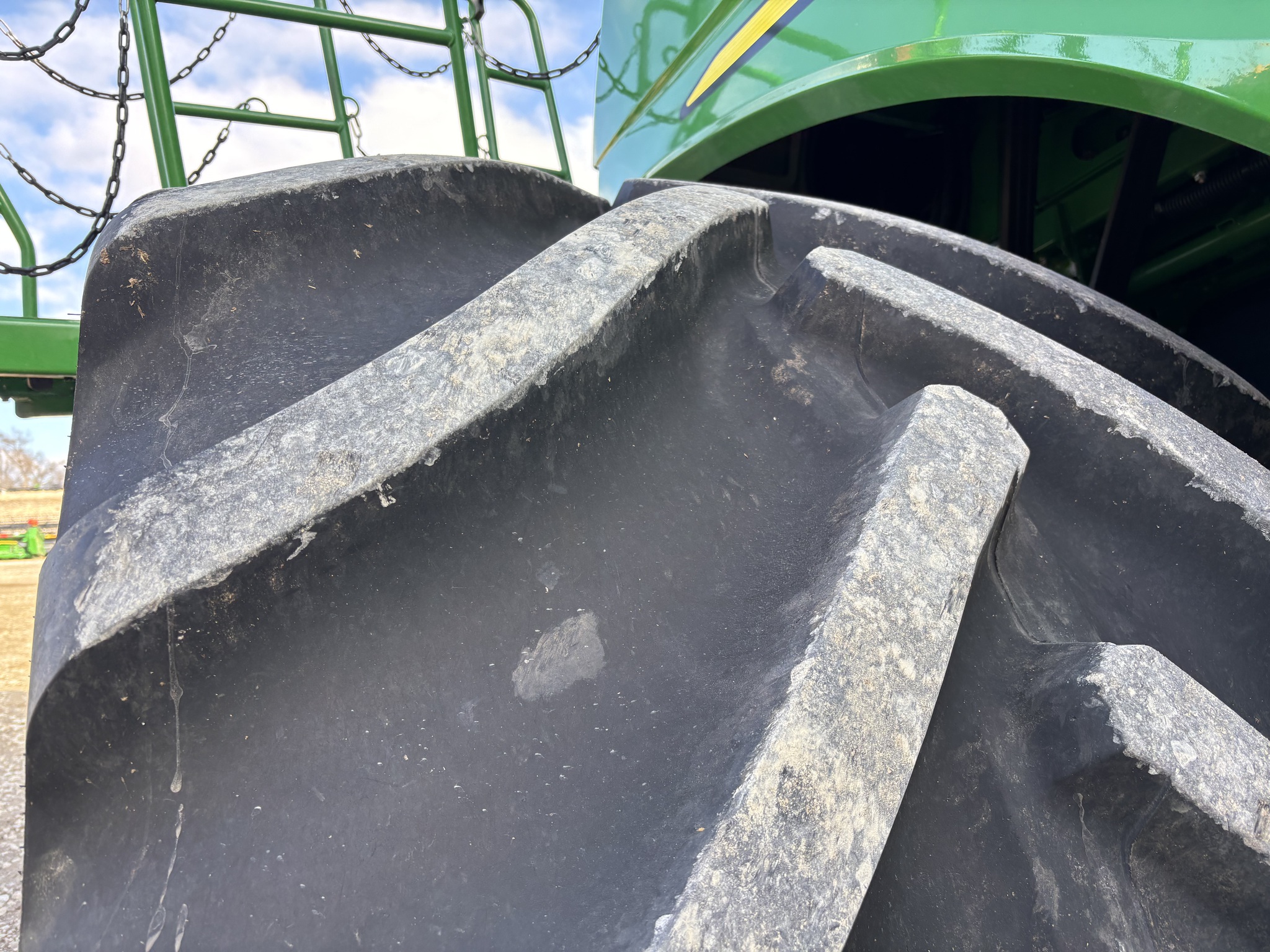  2023 John Deere S780 at Heritage Tractor in Atchison, KS