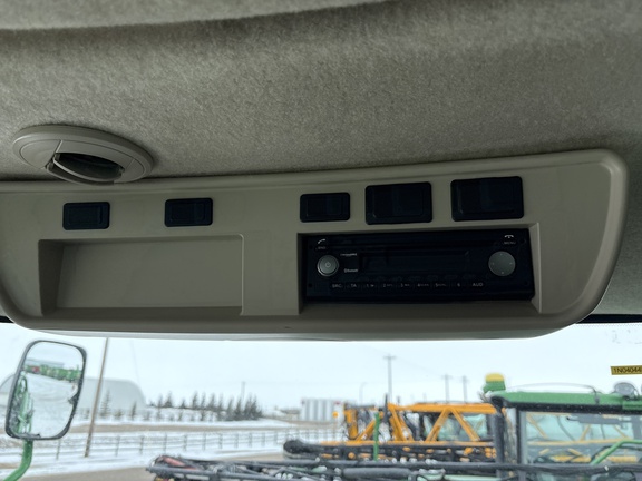 Used 2020 John Deere R4044 Self Propelled Sprayers at Horizon Ag & Turf in Lloydminster, AB - Photo14