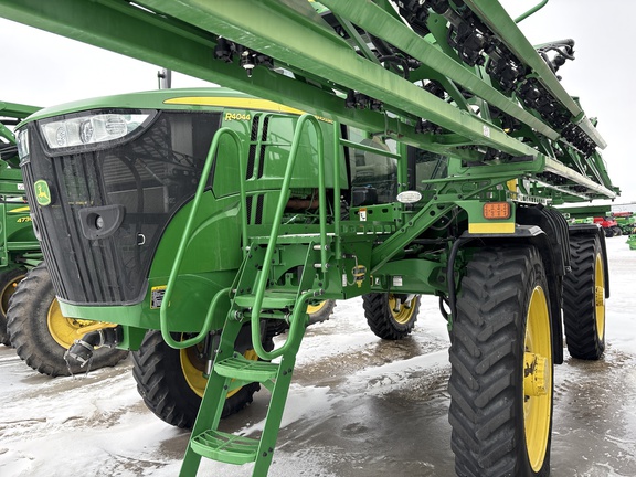 Used 2020 John Deere R4044 Self Propelled Sprayers at Horizon Ag & Turf in Lloydminster, AB - Photo2