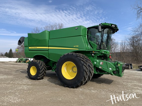 Photo of 2023 John Deere S770