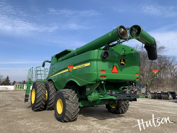 Photo of 2023 John Deere S770