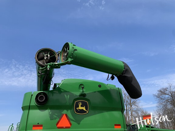 Photo of 2023 John Deere S770