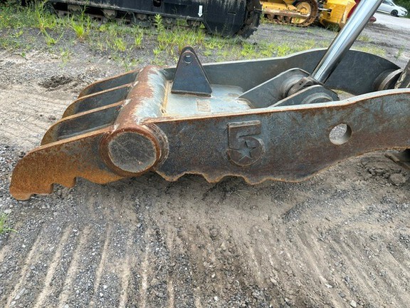 2015 John Deere 180G LC
