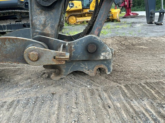 2015 John Deere 180G LC