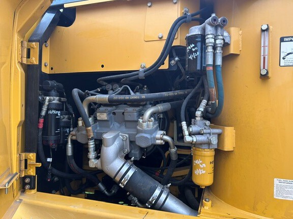 2015 John Deere 180G LC