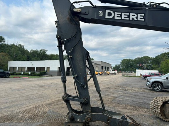2015 John Deere 180G LC