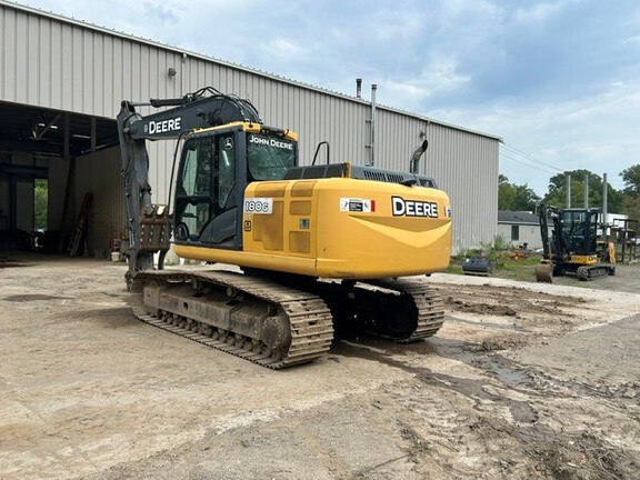 2015 John Deere 180G LC