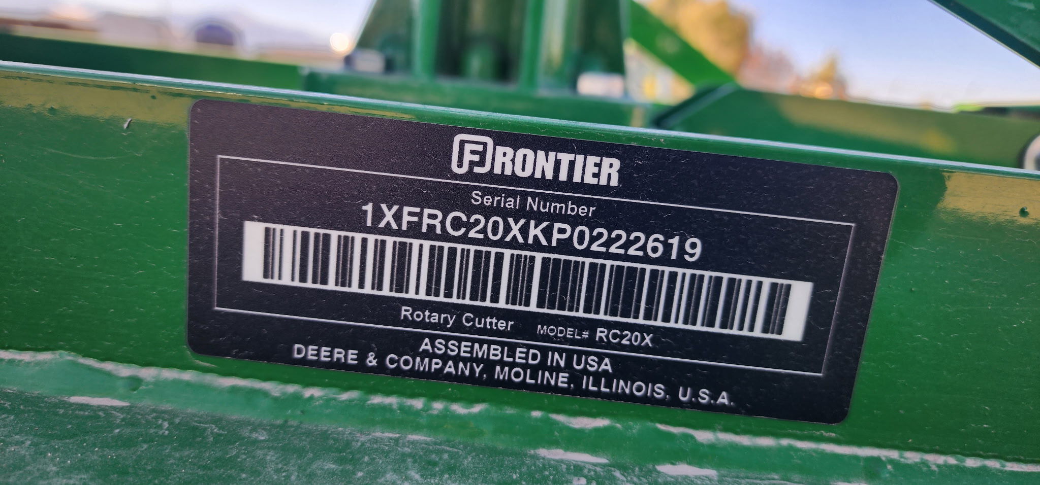 2023 John Deere 2038R Image 9