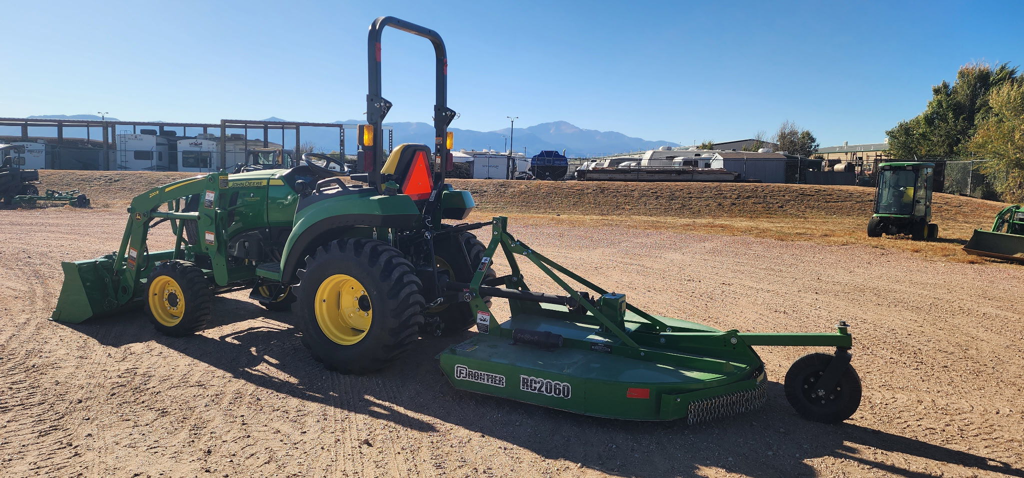 2023 John Deere 2038R Image 2