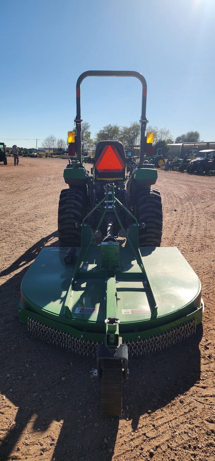 2023 John Deere 2038R Image 6