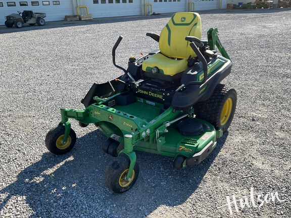 Photo of 2025 John Deere Z950M