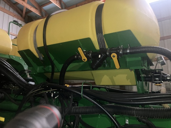 Photo of 2019 John Deere 1775NT