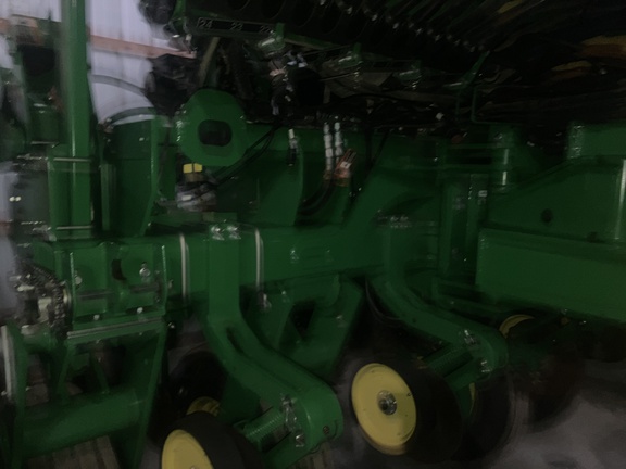 Photo of 2019 John Deere 1775NT