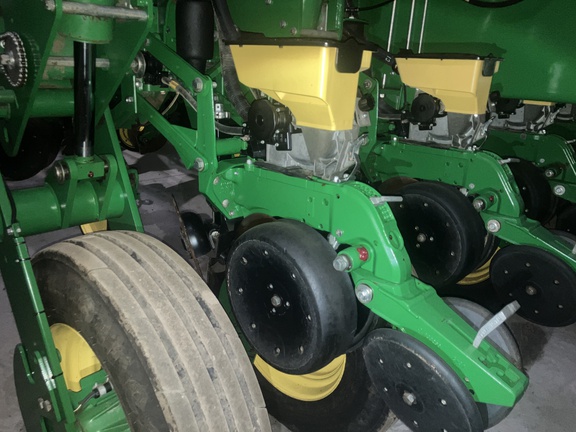 Photo of 2019 John Deere 1775NT