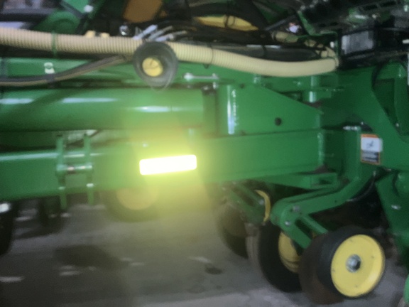 Photo of 2019 John Deere 1775NT