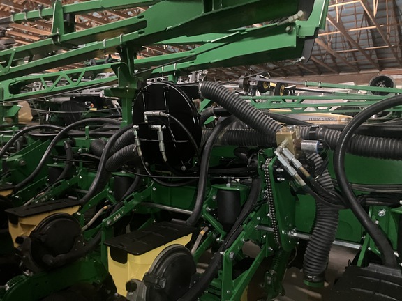 Photo of 2019 John Deere 1775NT