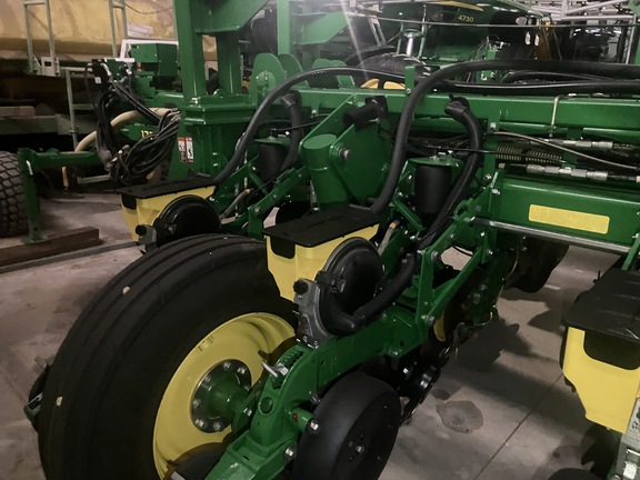 Photo of 2019 John Deere 1775NT