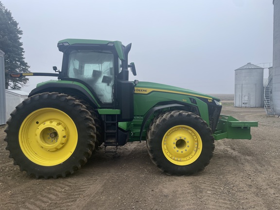 2025 John Deere 8R 310 - Photo4