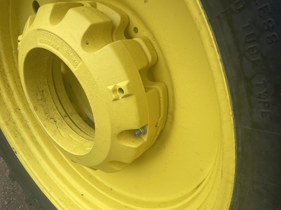 2025 John Deere 8R 310 - Photo14