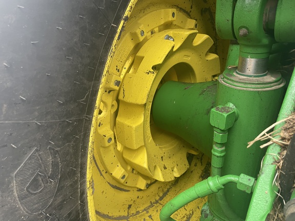 2025 John Deere 8R 310 - Photo18