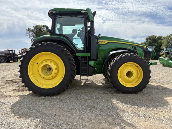 2025 John Deere 8R 310 - Photo4