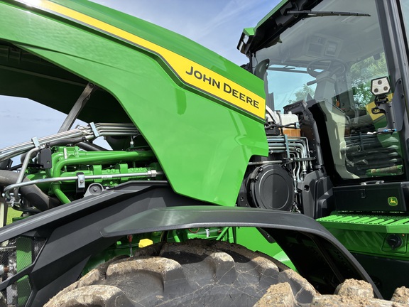 2025 John Deere 8R 310 - Photo30