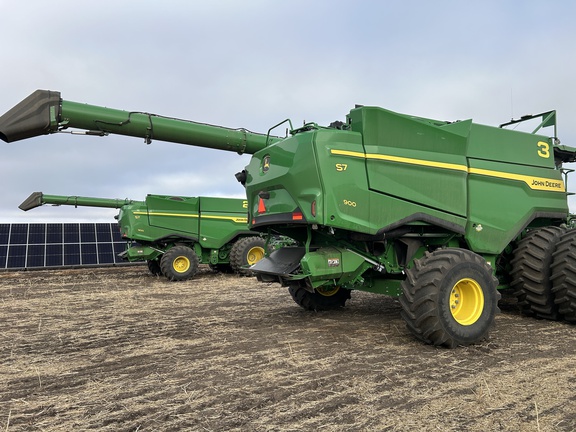 Used 2025 John Deere S7 900 Combines at Horizon Ag & Turf in Lloydminster, AB - Photo4