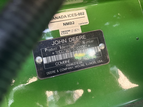 Used 2025 John Deere S7 900 Combines at Horizon Ag & Turf in Lloydminster, AB - Photo26
