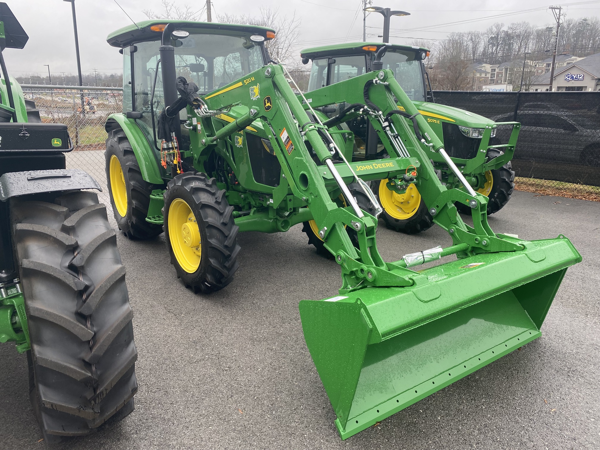 2025 John Deere 5075E Image 1