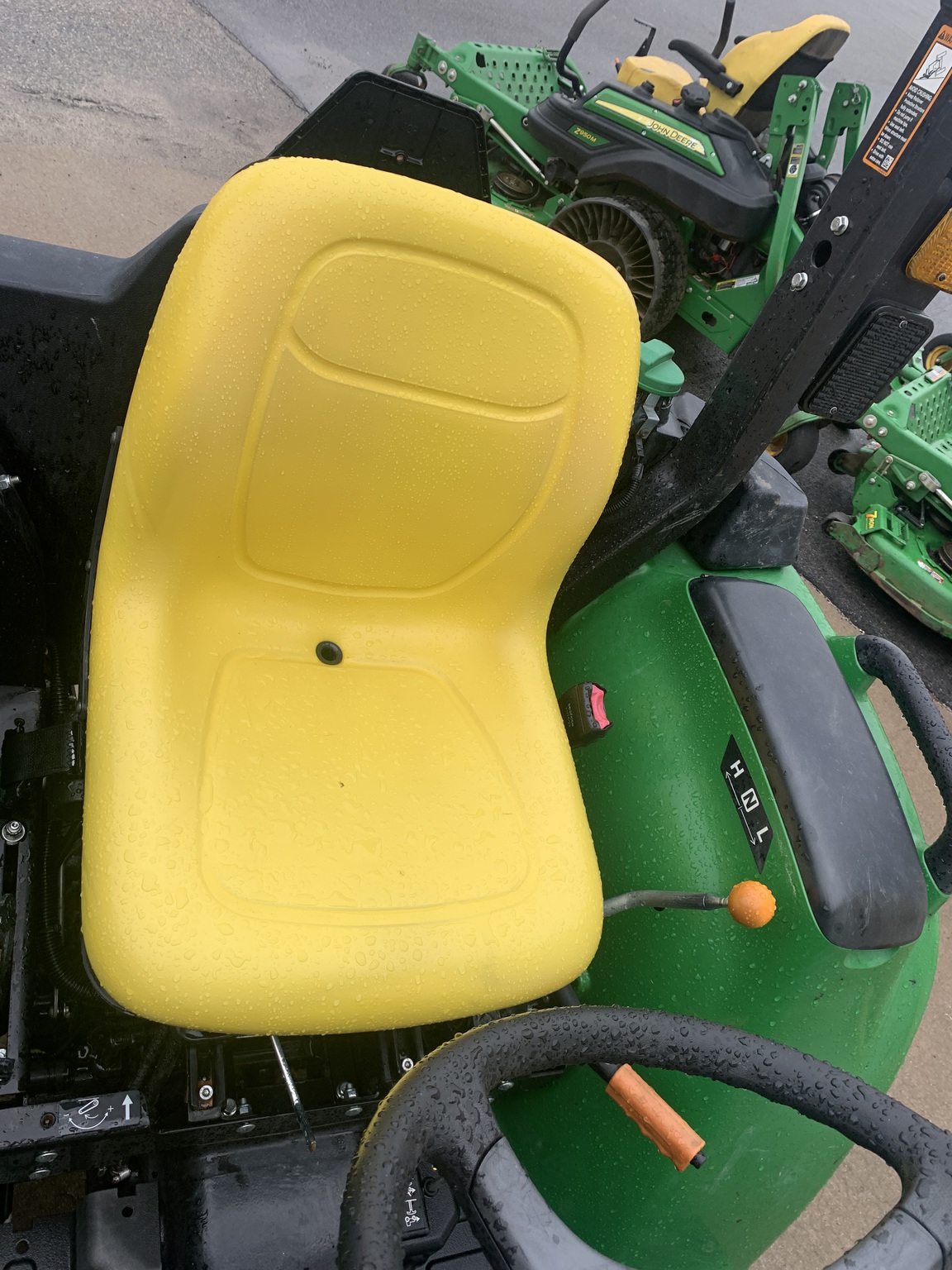 2023 John Deere 3038E Image 5