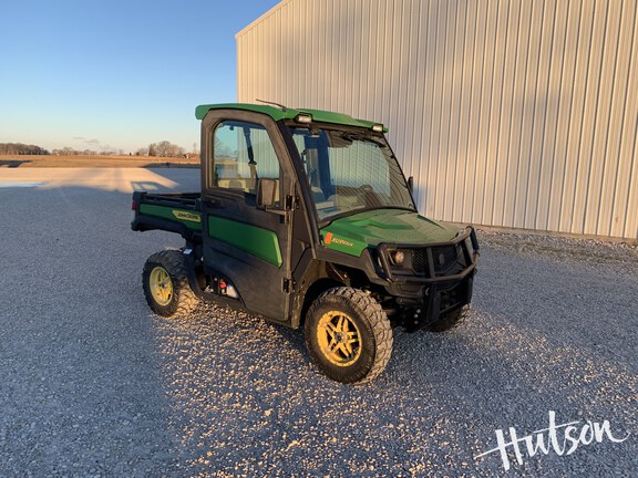 Photo of 2021 John Deere XUV 835R
