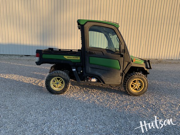 Photo of 2021 John Deere XUV 835R