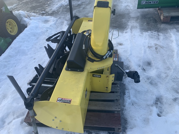 Used 2020 John Deere 2025R Compact Utility Tractors at Horizon Ag & Turf in Edmonton West, AB - Photo10