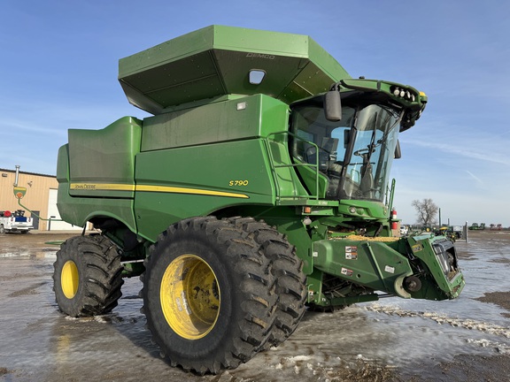 2021 John Deere S790 - Photo1