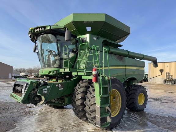 2021 John Deere S790 - Photo17