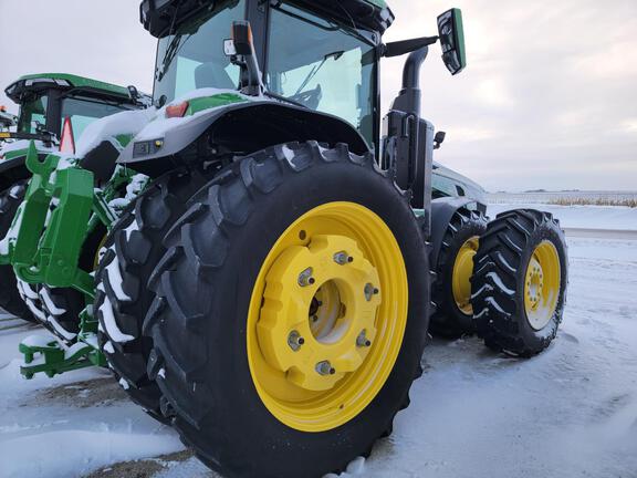 2025 John Deere 8R 410 - Photo9