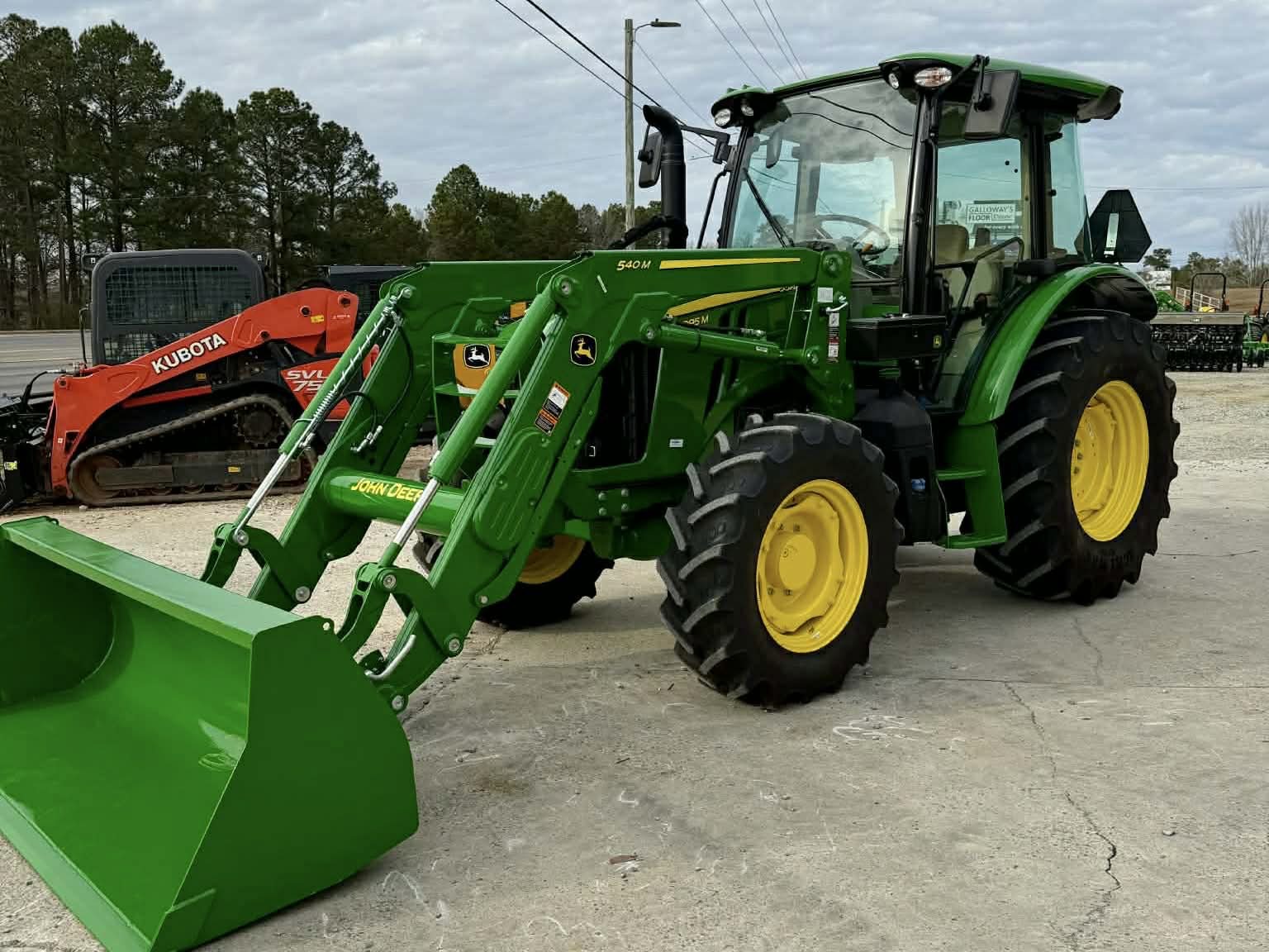 2025 John Deere 5095M Image 2