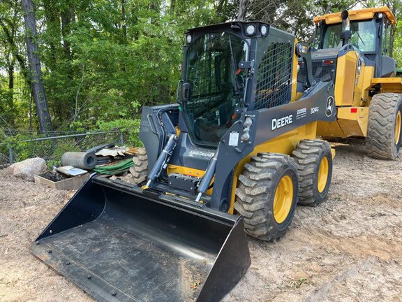 Photo of a 2024 John Deere 324G