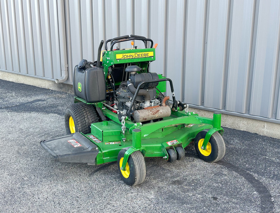 2023 John-Deere 652R