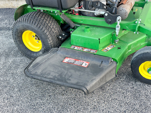 2023 John-Deere 652R