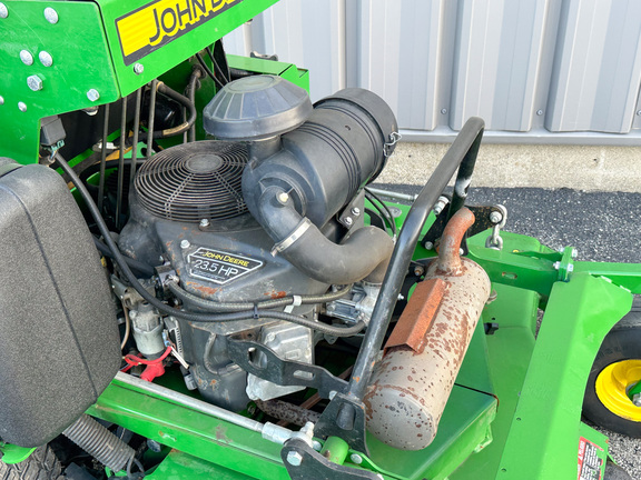 2023 John-Deere 652R