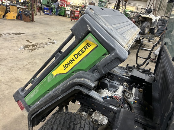 2022 John Deere XUV 835R (4th thumbnail)