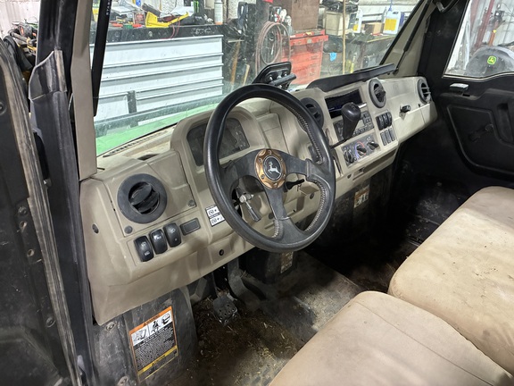 2022 John Deere XUV 835R (14th thumbnail)
