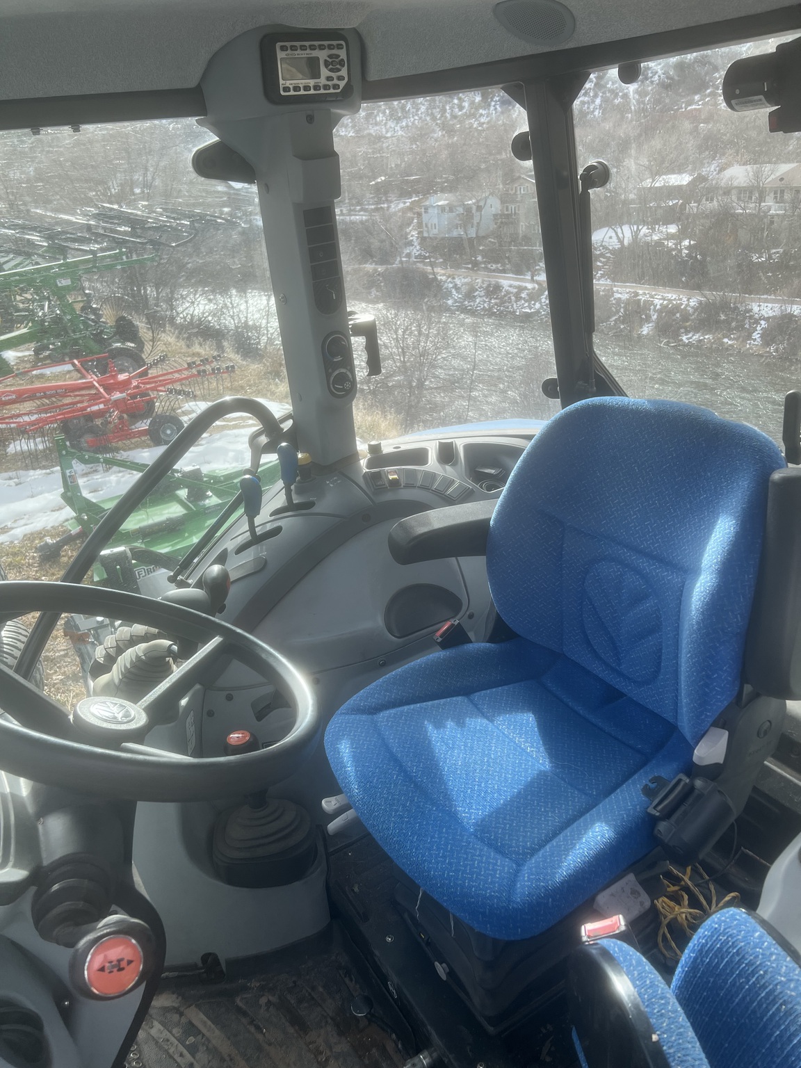 2017 New Holland T4.110 Image 6