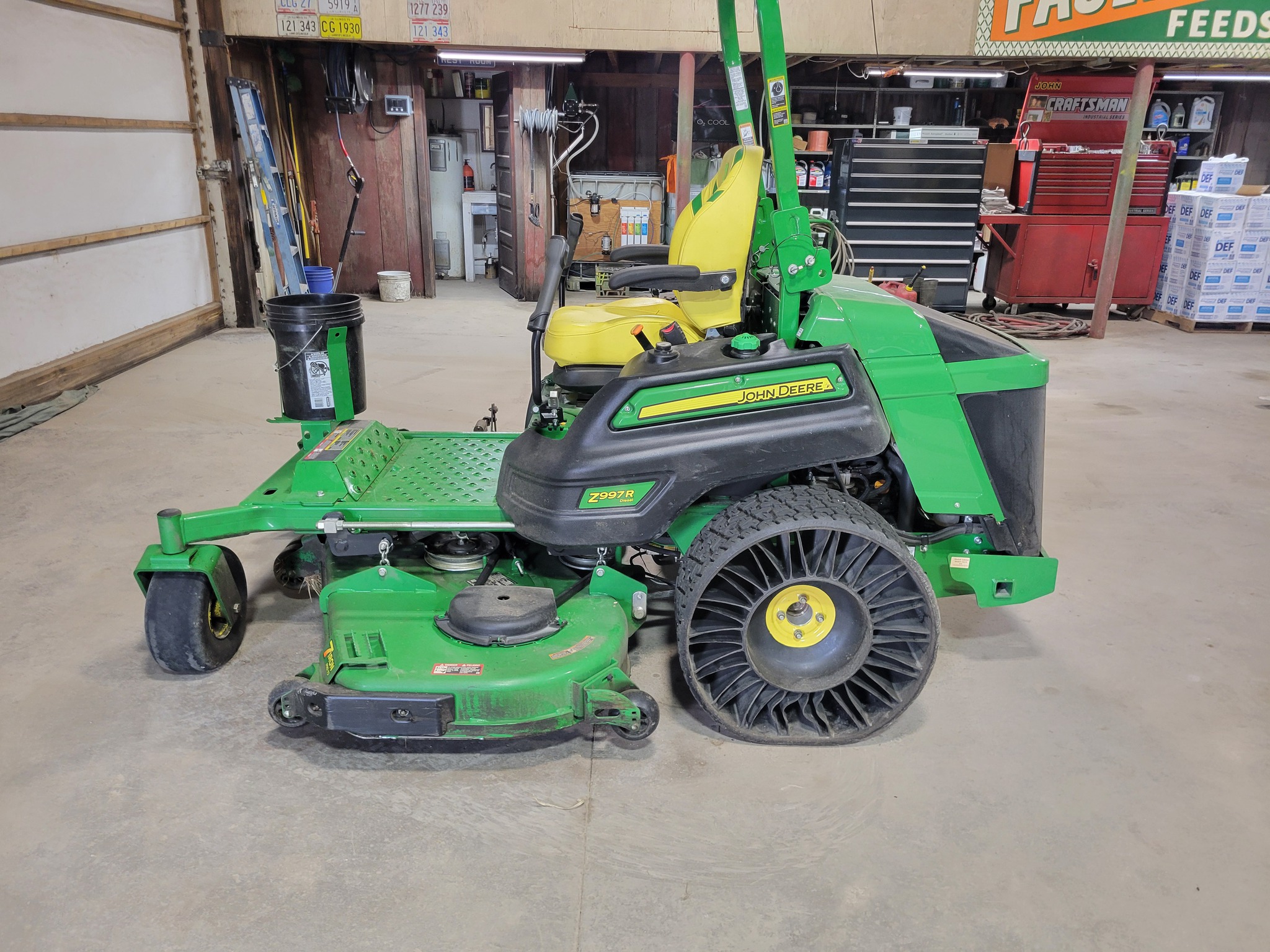  2025 John Deere Z997R at Heritage Tractor in Roanoke, IL
